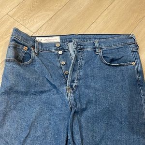 Gap cheeky straight high rise, size 32/14